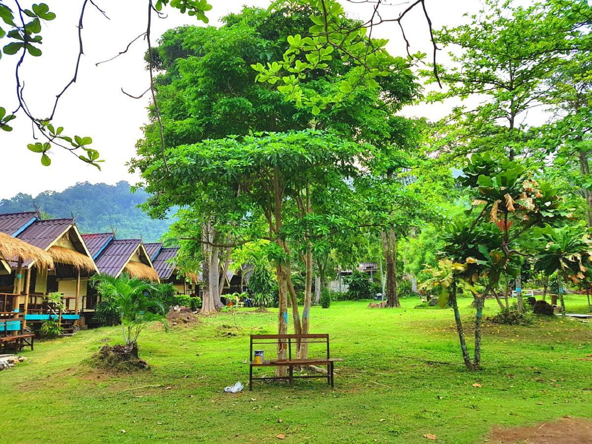 ホテル ฺbay Yard Hut チャン島 エクステリア 写真
