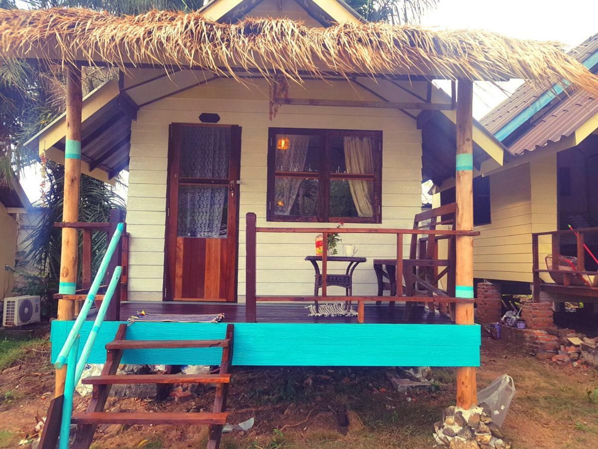 ホテル ฺbay Yard Hut チャン島 エクステリア 写真