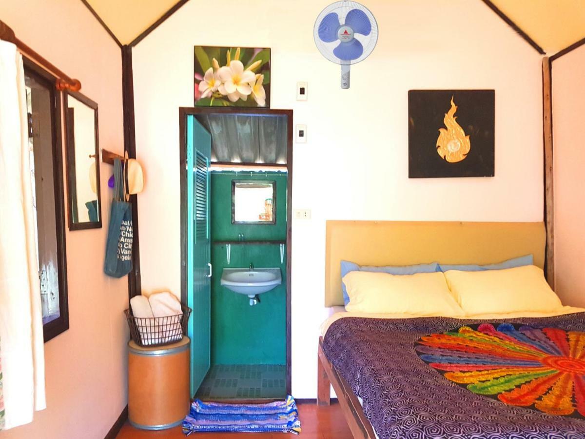 ホテル ฺbay Yard Hut チャン島 エクステリア 写真