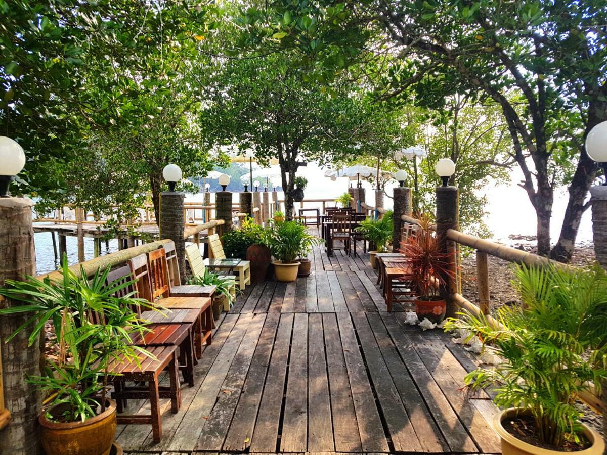 ホテル ฺbay Yard Hut チャン島 エクステリア 写真