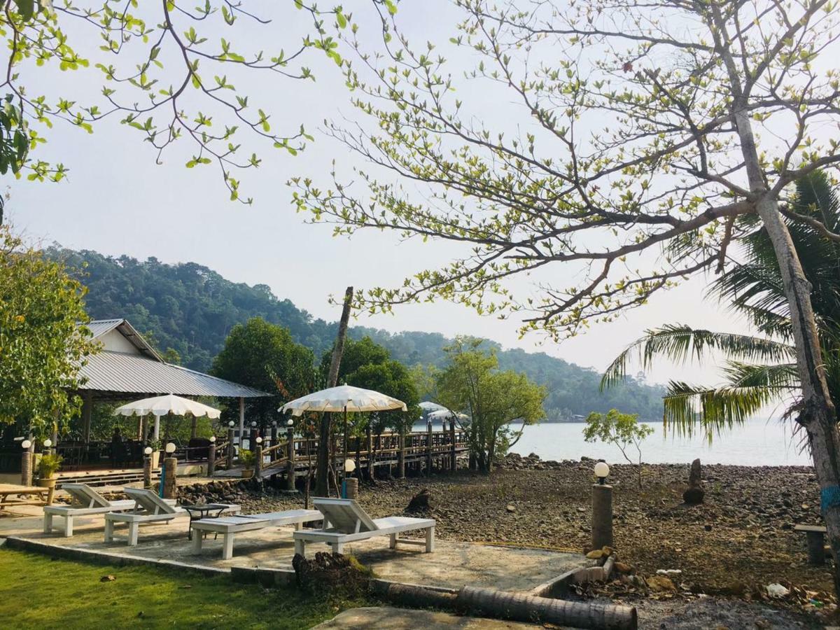 ホテル ฺbay Yard Hut チャン島 エクステリア 写真