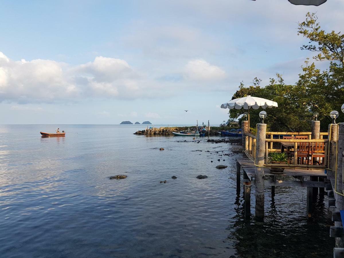 ホテル ฺbay Yard Hut チャン島 エクステリア 写真
